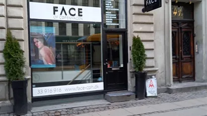 Frisørsalon på en af byens bedste beliggenheder