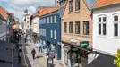 Butik til leje, Aalborg Centrum, <span class="blurred street" onclick="ProcessAdRequest(309934)"><span class="hint">Se vej-navn</span>[xxxxxxxxxx]</span>